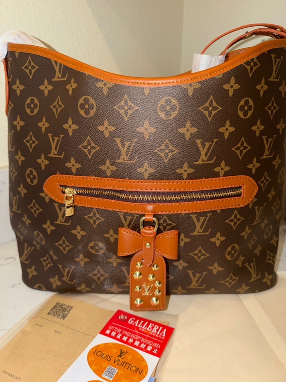 Shoulder bag - Picture 3 of 8